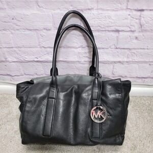 Michael Kors Tippi Large Satchel Handbag Black Gray Fold‎ Over Leather Purse